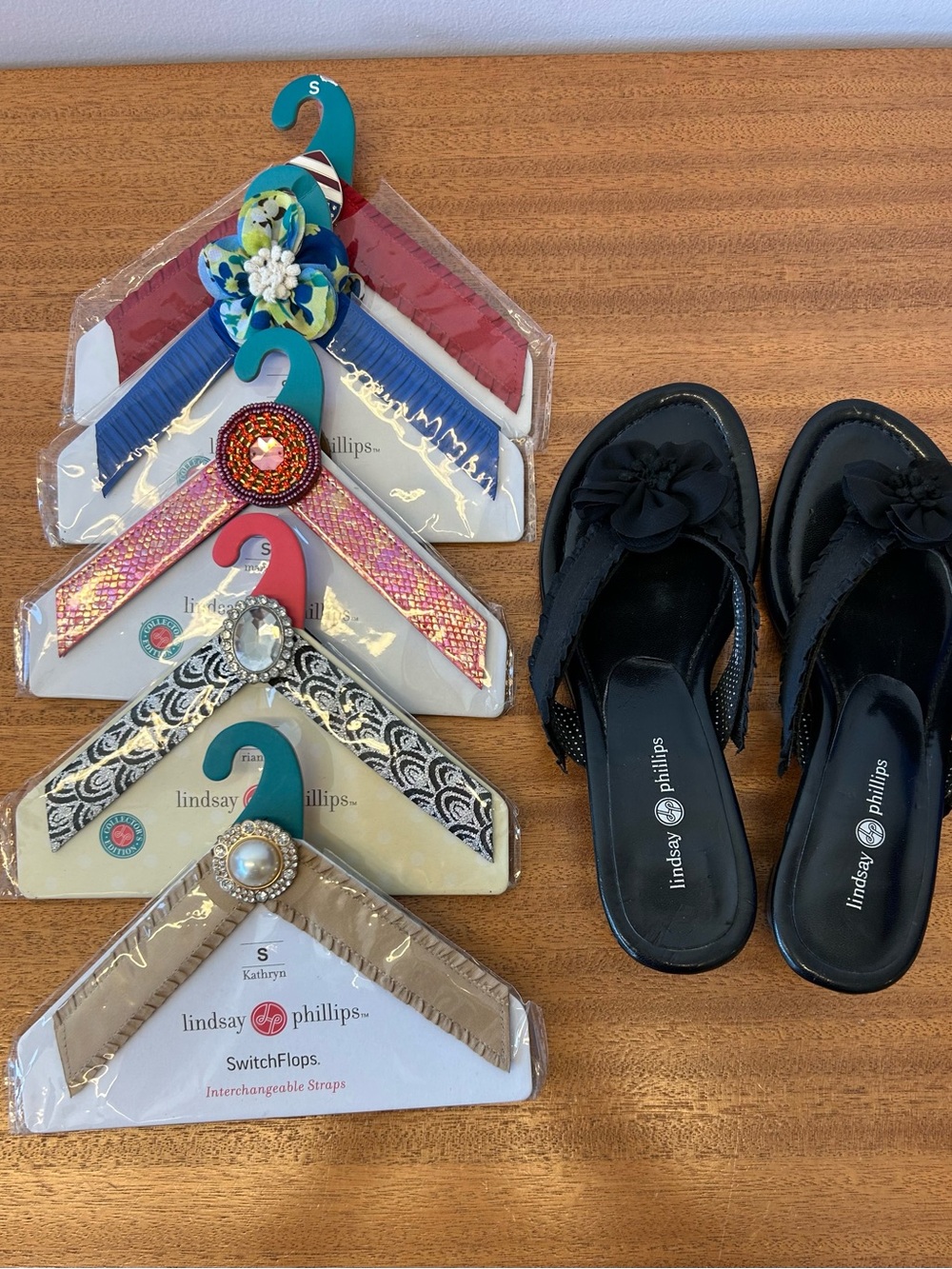Lindsay Phillips Interchangeable Strap Set with Black Flip-Flop Sandals